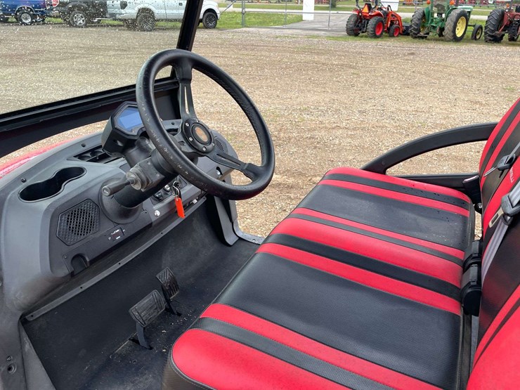 2023-bintelli-48-volt-electric-6-seater-golf-cart-w/-on-board-charger-(46-miles-showing)-image-9