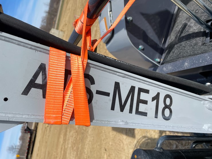 #902-•-new-land-hero-rt15r-mini-excavator-image-10