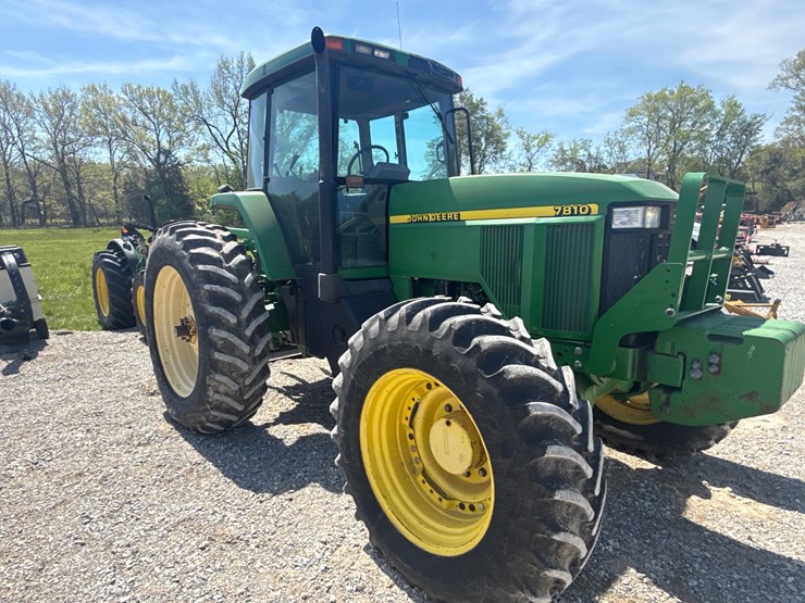 john-deere-7810-image-1
