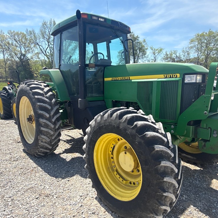 JOHN DEERE 7810