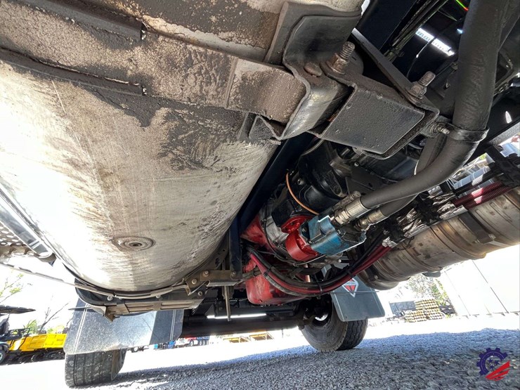 2024-international-hx520-image-30