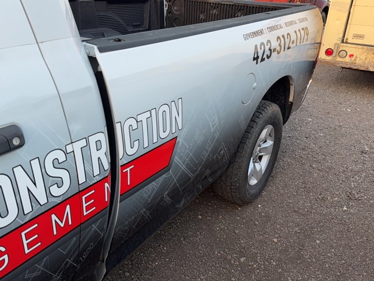 2014-dodge-1500-image-13