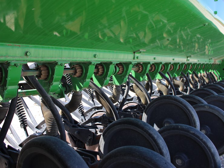 john-deere-450-image-35