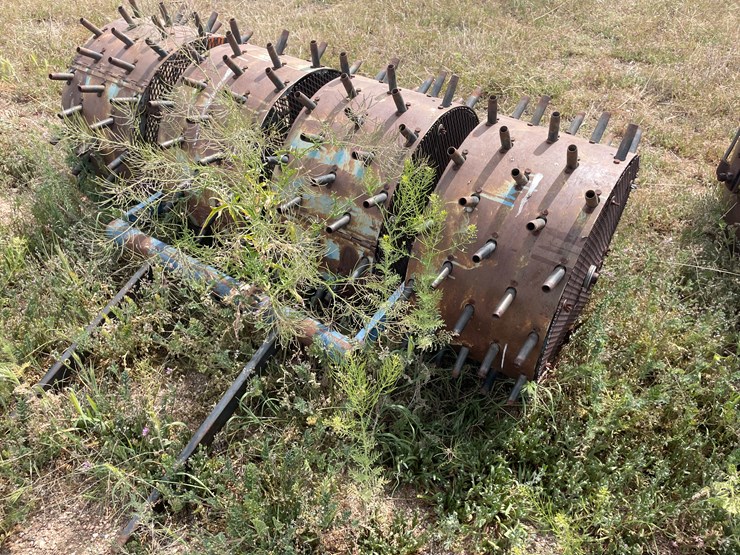 #4064-•-tow-behind-spike-aerator-image-6