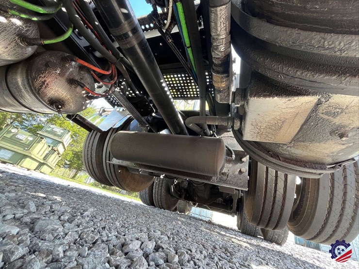 2024-international-hx520-image-31