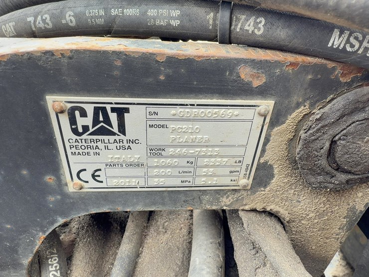 2011-caterpillar-pc210-cold-planer-image-8