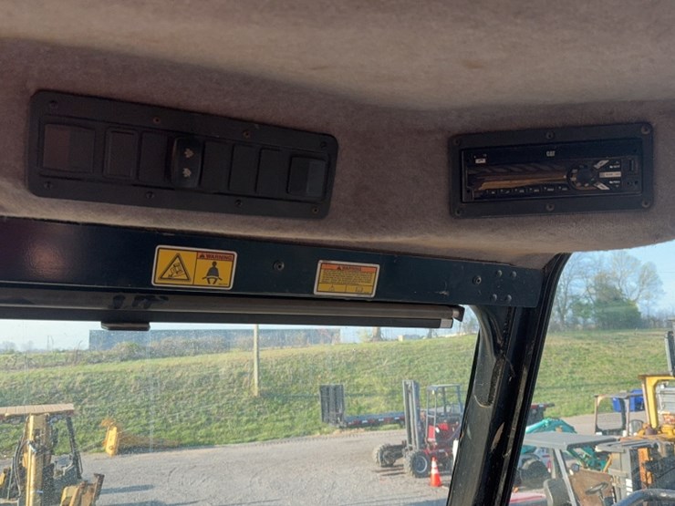 2016-caterpillar-745-image-20