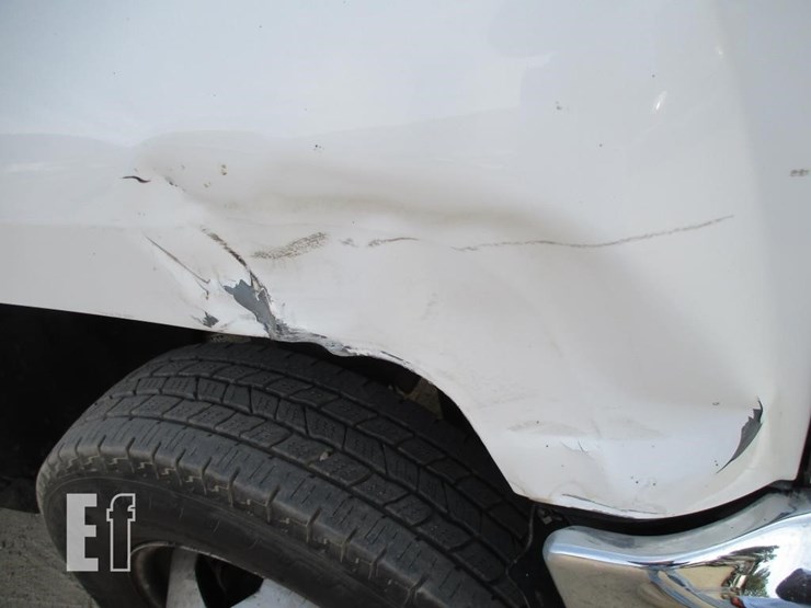 2016-chevrolet-3500hd-image-14