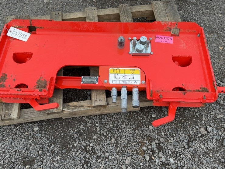 #2010-•-bobcat-bob-dock-adapter-plate-image-1