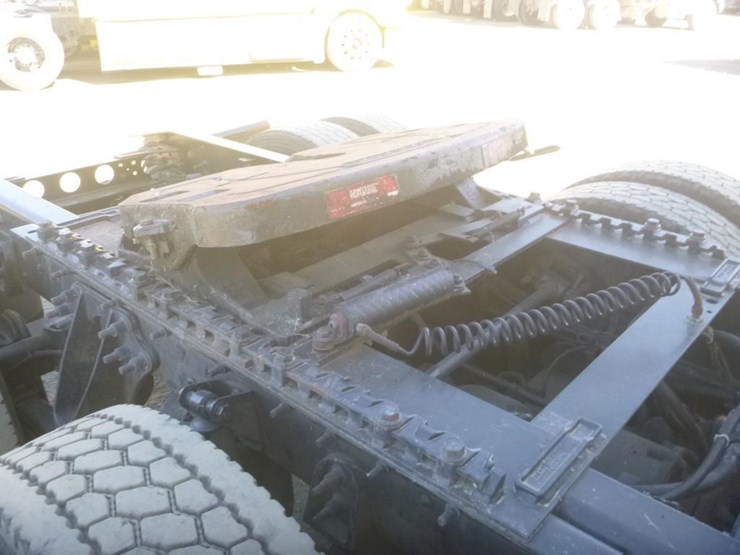 2012-international-prostar-image-8