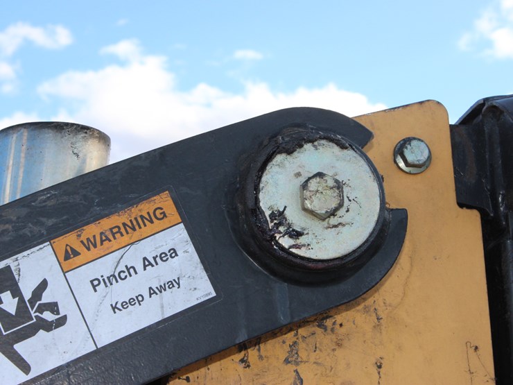 deere-ct322-image-39