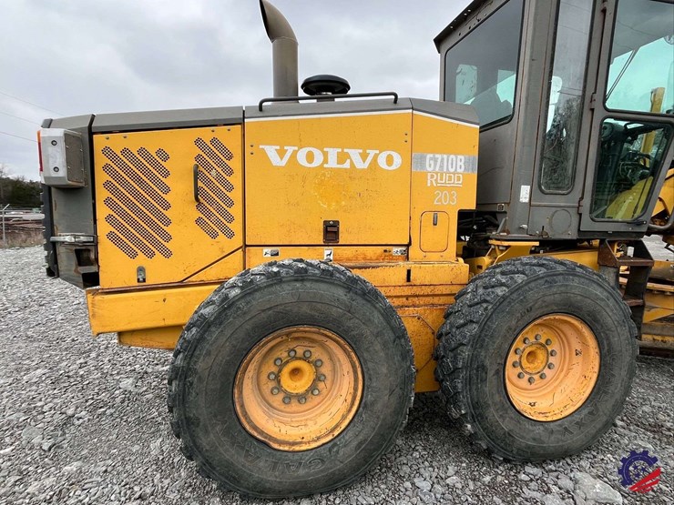 2003-volvo-g710b-image-44