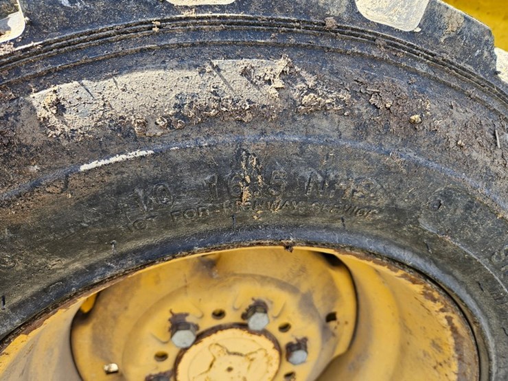 new-holland-ls140-image-32