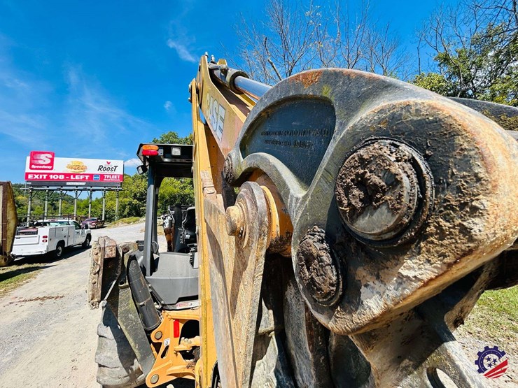 2021-case-580n-image-39