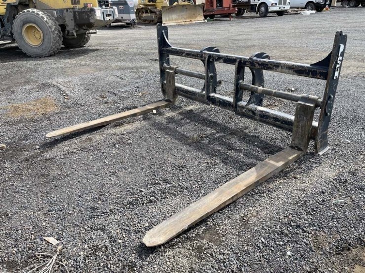 komatsu-wa320-8-image-1