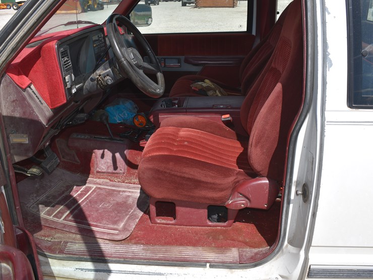 1993-chevrolet-silverado-3500-image-16