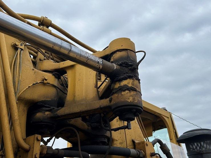 caterpillar-615c-image-49