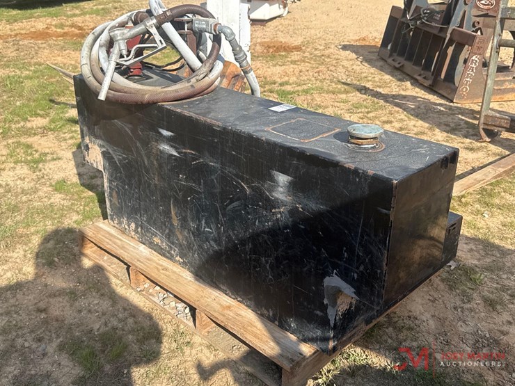 aux-fuel-tank-image-4