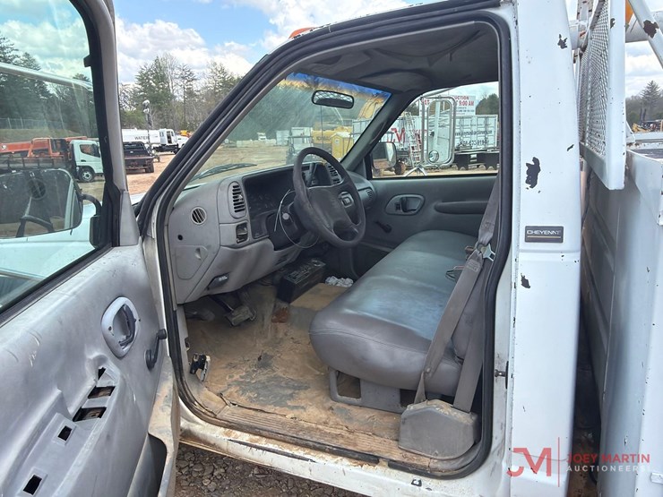 1997-chevrolet-3500-image-21