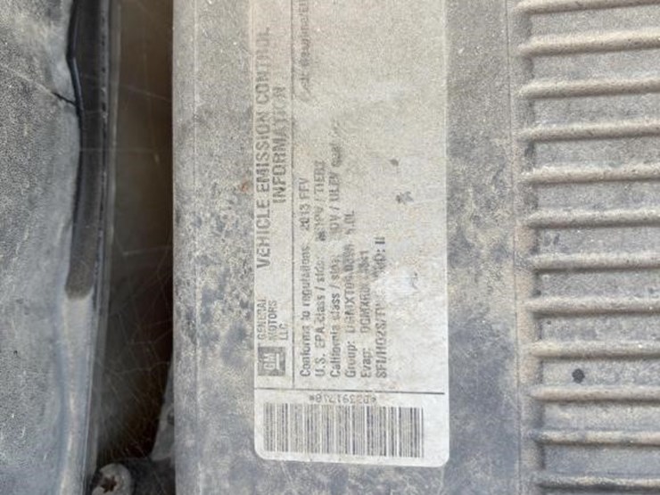 2013-chevrolet-2500-image-22