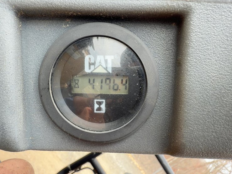 2010-caterpillar-ap-555e-image-43