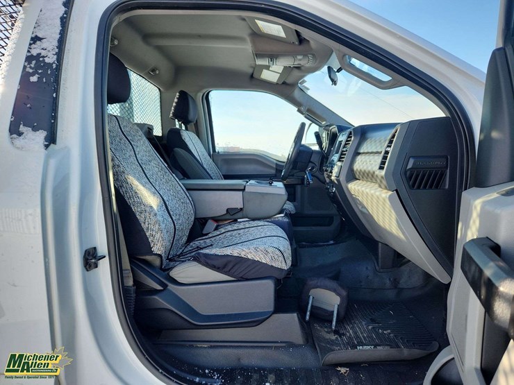 2017-ford-f350-image-18