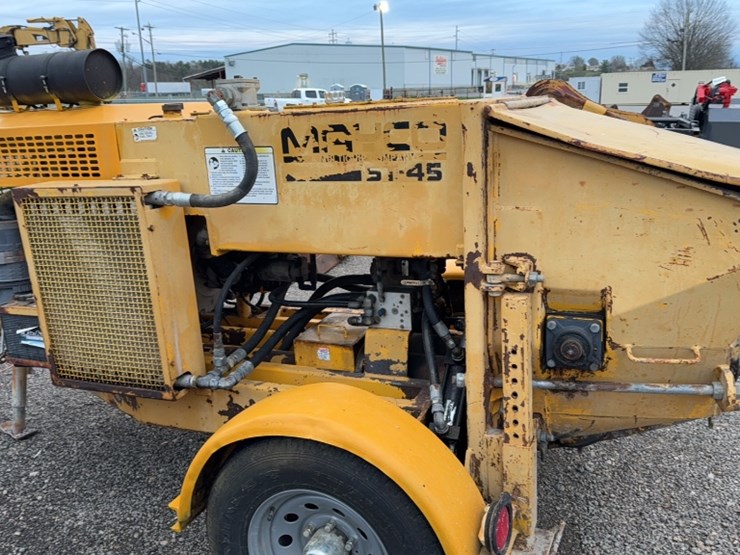 #2098-•-mayco-st45-towable-concrete-pump-image-10
