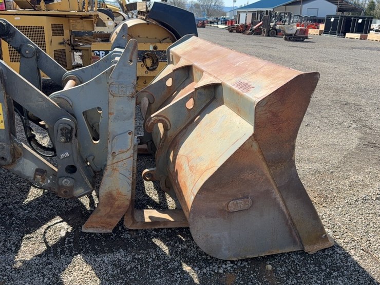 komatsu-wa180-image-4