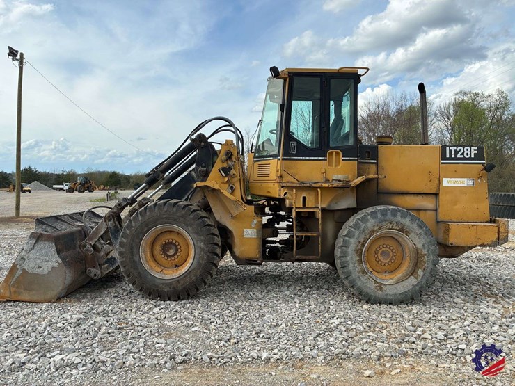 1995-caterpillar-it28f-image-1