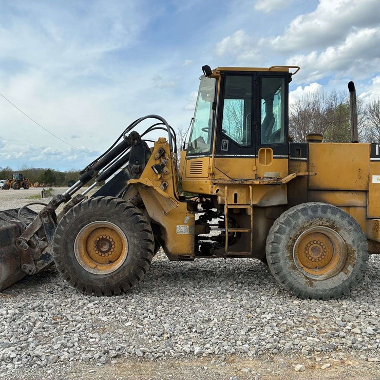 1995 CATERPILLAR IT28F