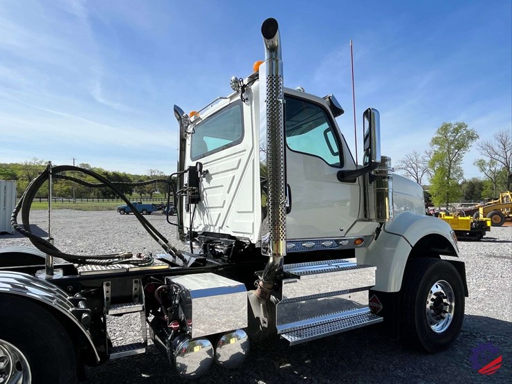 2024-international-hx520-image-50