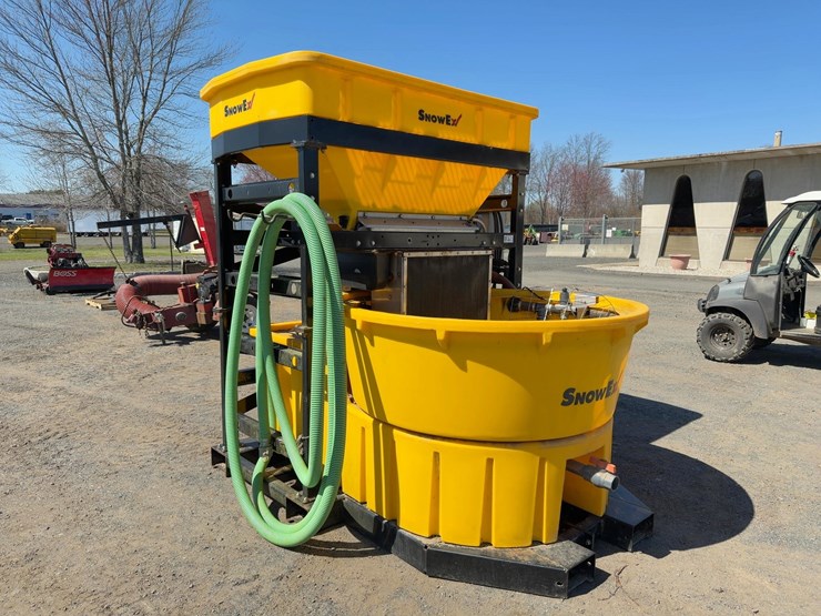 snow-ex-brine-making-machine-image-7