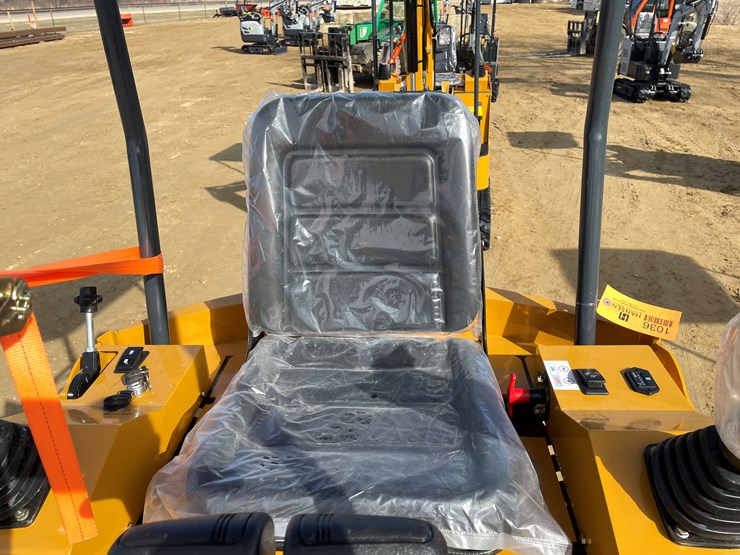 #1036-•-new-ats-rt15r-mini-excavator-image-13