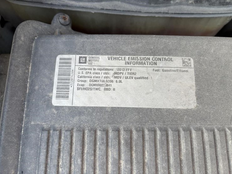 2013-chevrolet-2500-image-23