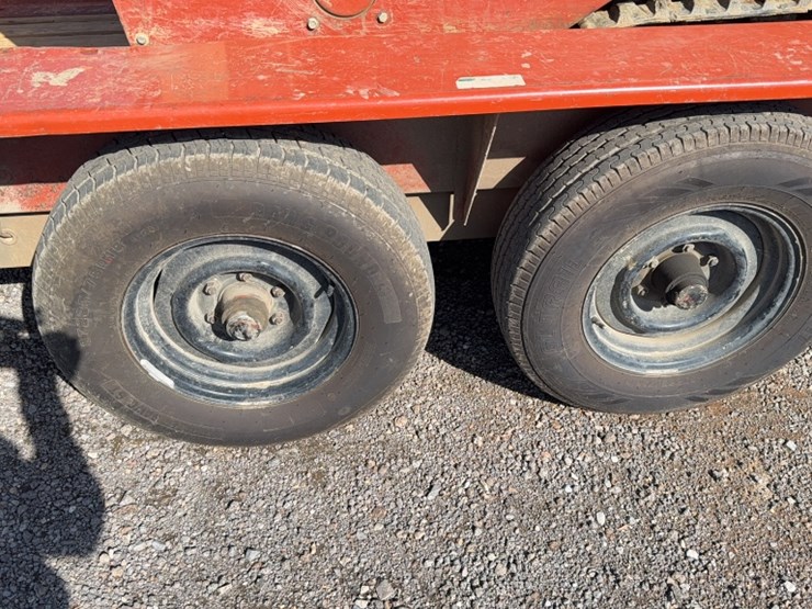 ditch-witch-jt520-image-5