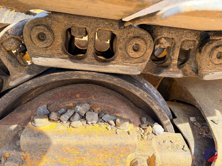 2018-komatsu-d51exi-24-image-25