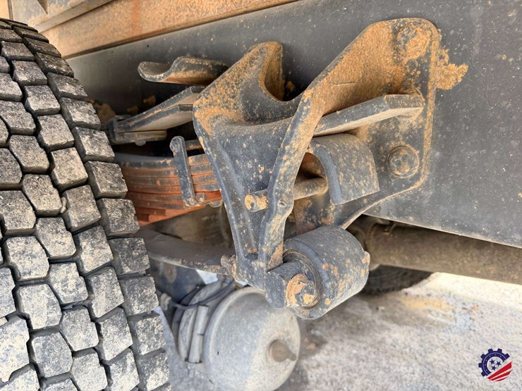 2007-international-7400-image-54