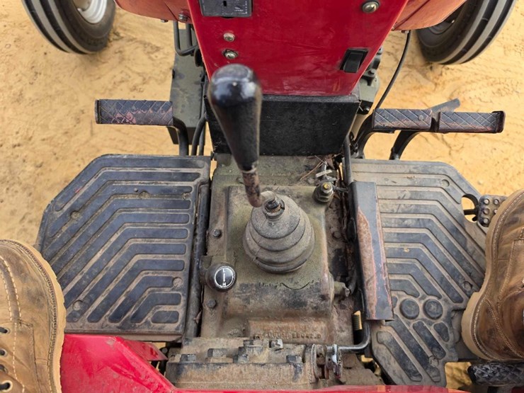 2013-mahindra-4525-image-14