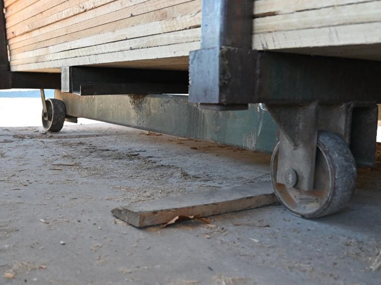 #178-•-lumber-carts-image-5