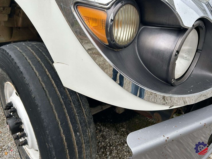 2009-international-7400-image-20