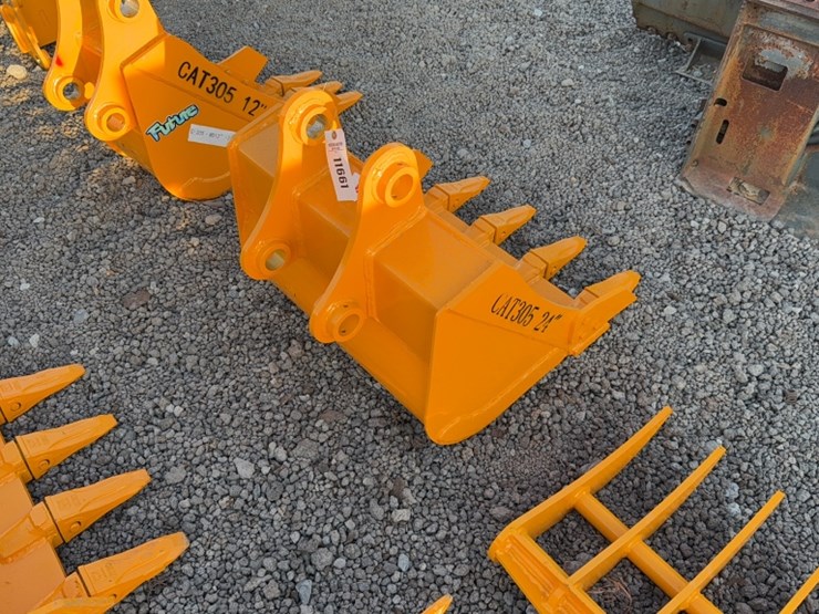 caterpillar-305-image-3