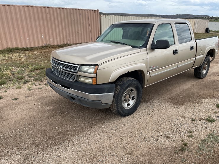 #4006-•-2005-chevy-crew-cab-truck-(az-title)-image-5