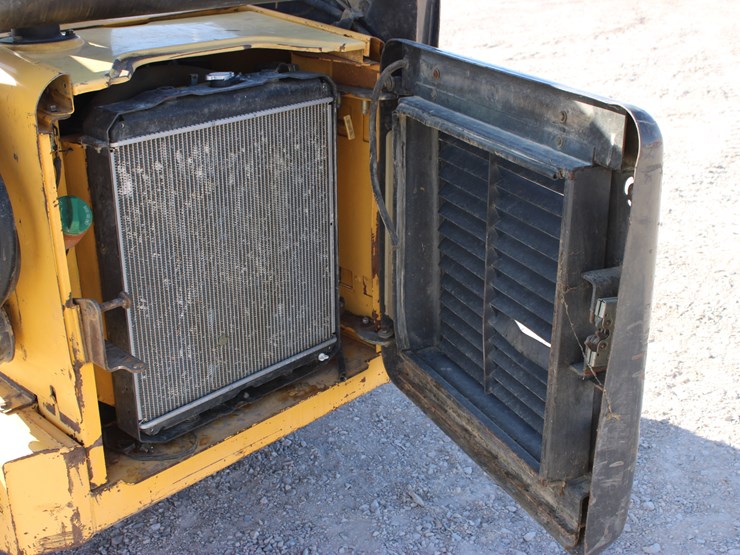 new-holland-ls190-image-29