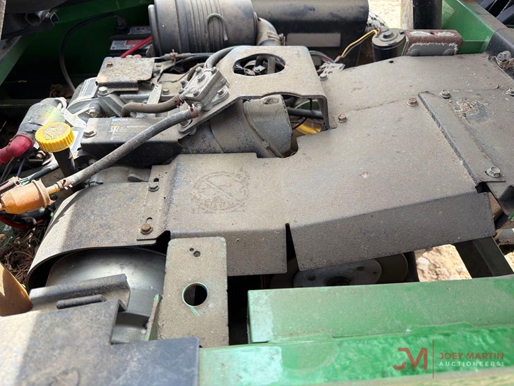 john-deere-gator-cx-image-10