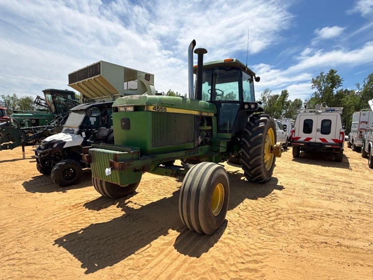 john-deere-4555-image-2