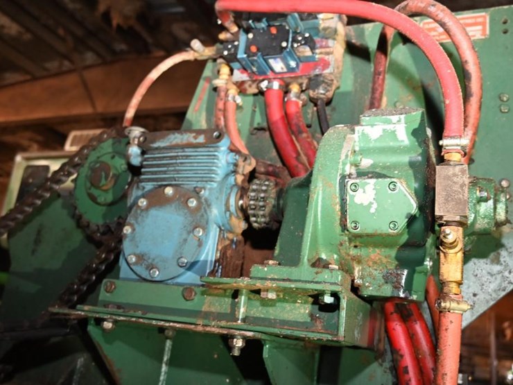 #116-•-cleereman-38-3hb-carriage-and-track-image-26