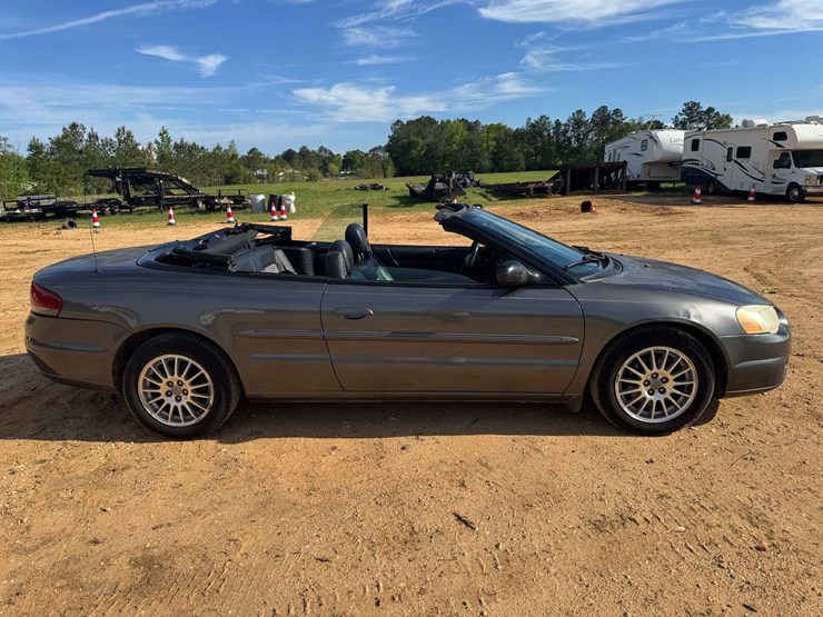 2005-chrysler-sebring-touring-convertible-coupe---87,039-miles-image-8