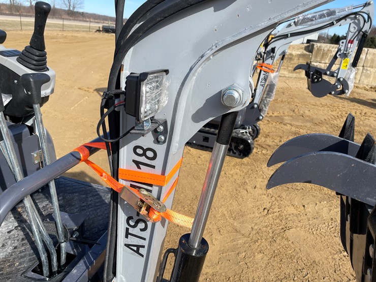 #1034-•-new-ats-me18-mini-excavator-image-24