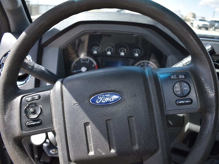 2013-ford-f250-xlt-image-26