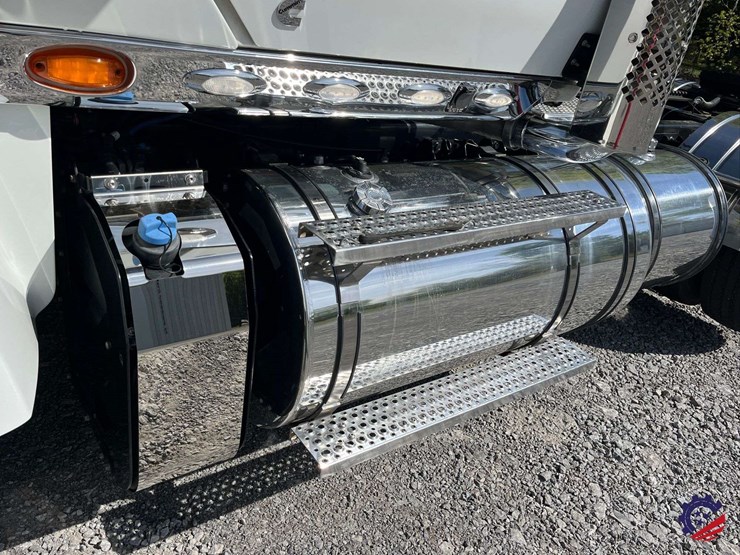 2024-international-hx520-image-29